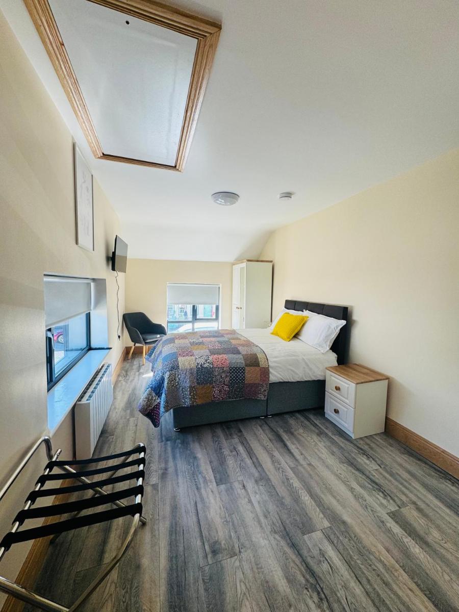 Claire Barden Boutique Hotel - Housity