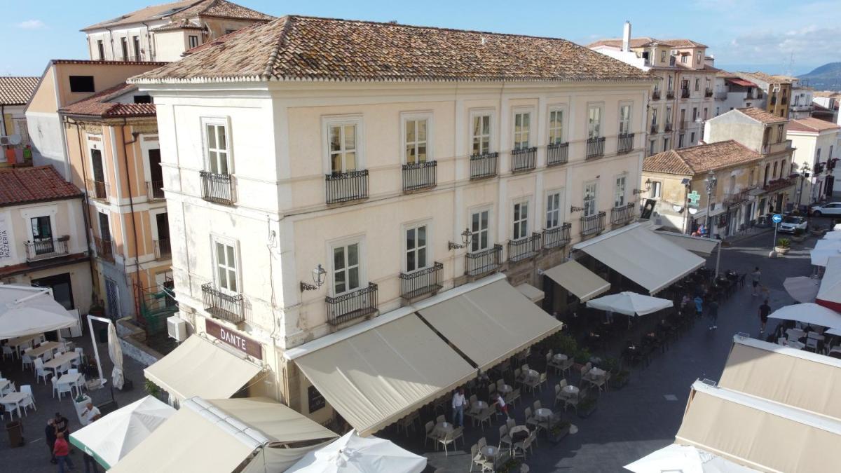 Hotel della Piazza - Housity