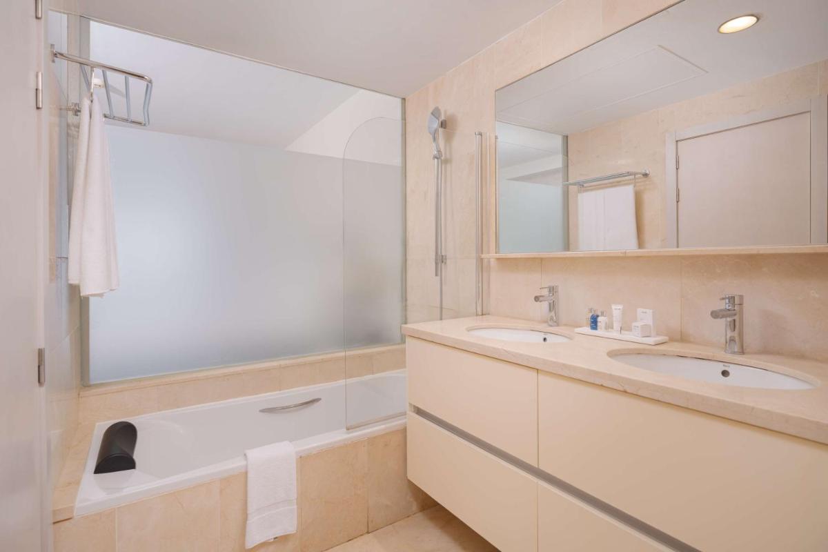 Un baño de Radisson Blu Resort Gran Canaria