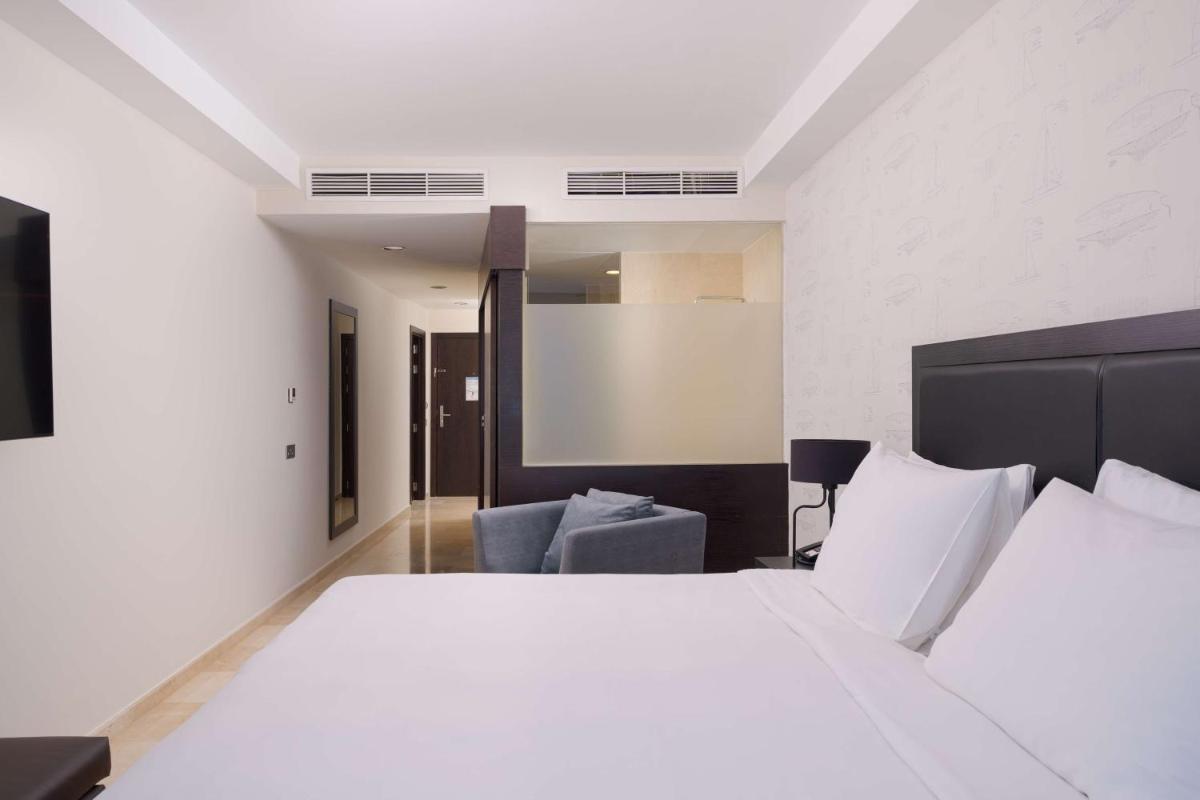 Cama o camas de una habitación en Radisson Blu Resort Gran Canaria