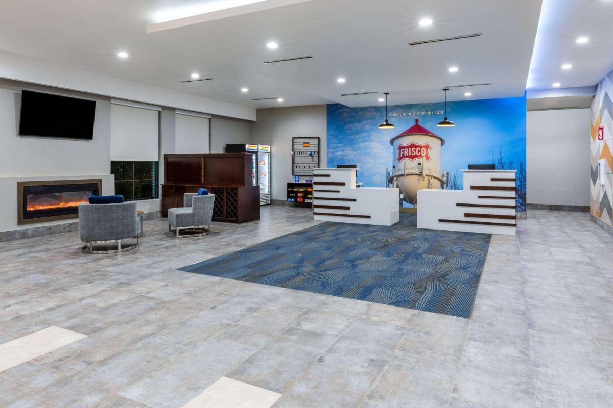 La Quinta Inn & Suites by Wyndham Dallas - Frisco Stadium - Housity