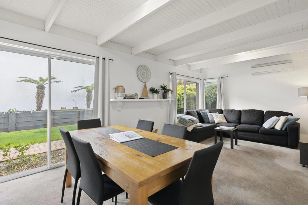 Mysa Anglesea Sleeps 7 WiFi SmartTV Cafes Shops - Housity