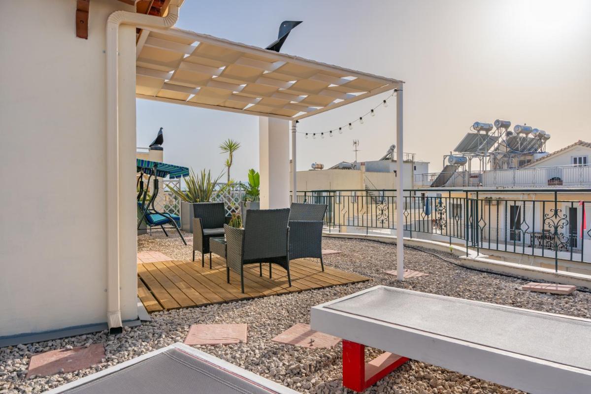 Rooftop 11 - Housity