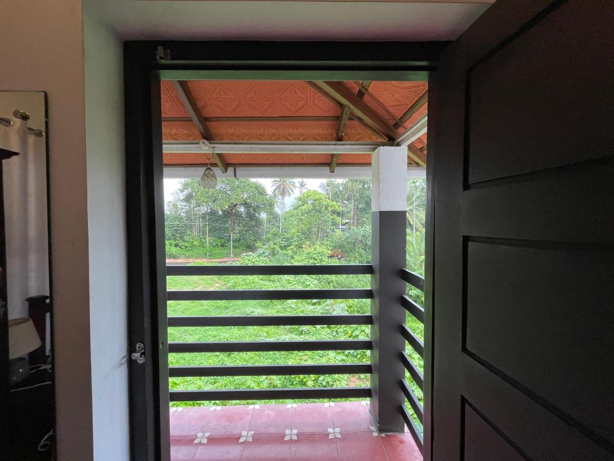 Nivaasana Bed & Breakfast - Housity