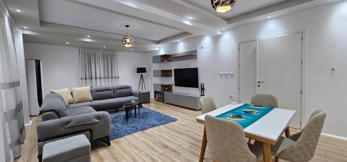 Green house 2 - Hizvo