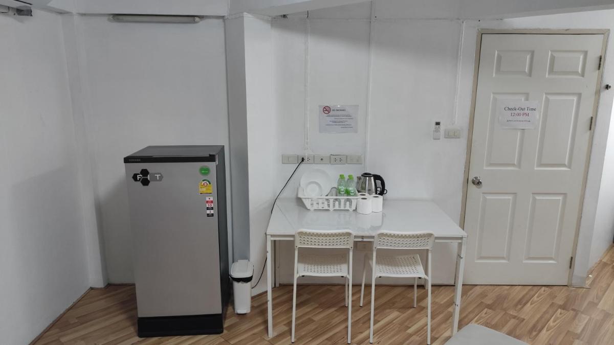 Doodle Lodge Bangkok - Housity