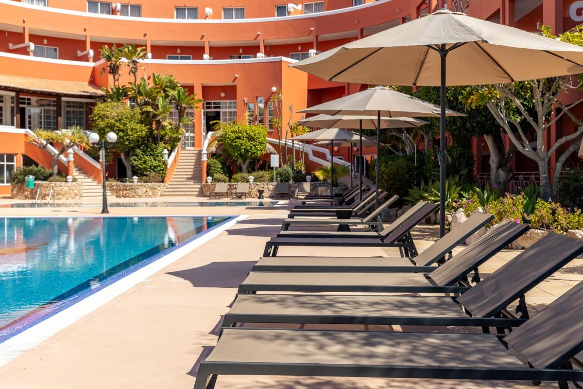 A piscina em ou perto de Belavista Da Luz - Wellness & Lifestyle Hotel
