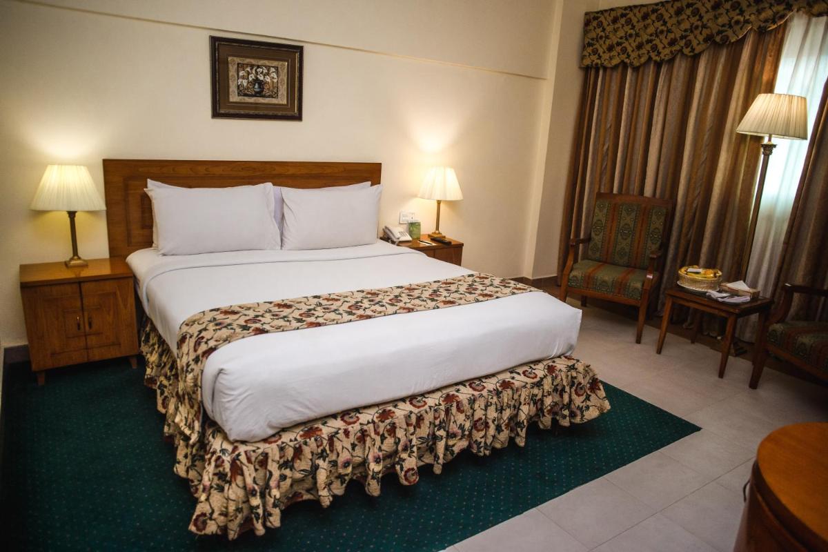 Mehran Hotel Karachi - Housity