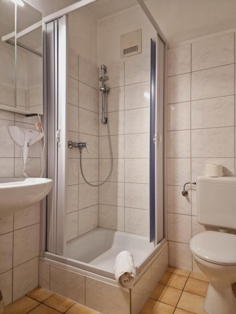 Landhotel Neding - Housity