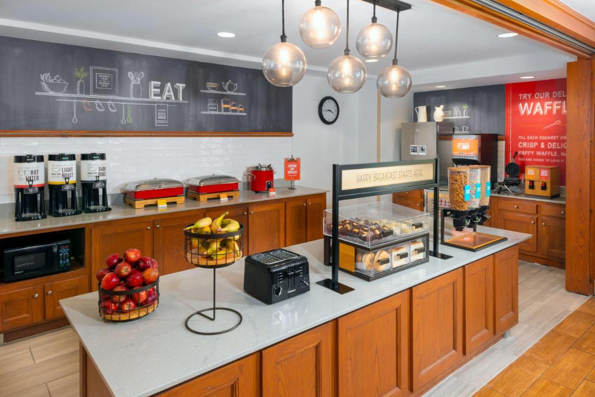 Hampton Inn & Suites Murfreesboro - Housity