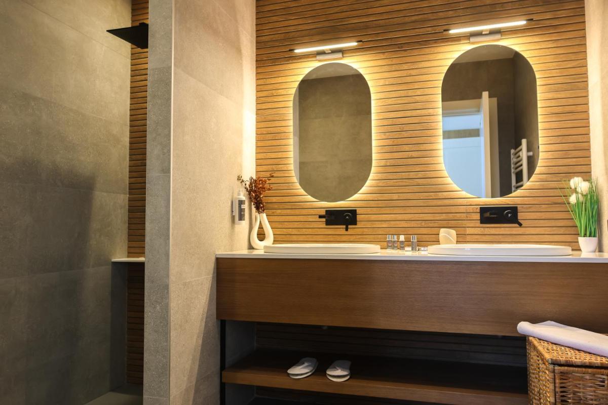 Salle de bains dans l'établissement Les Rêveries du Clos POMMARD Vignes & SPA& Dégustation