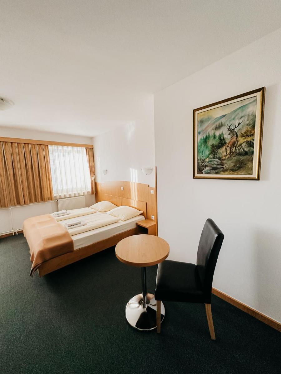 Hotel Oskar Zaplata - Housity