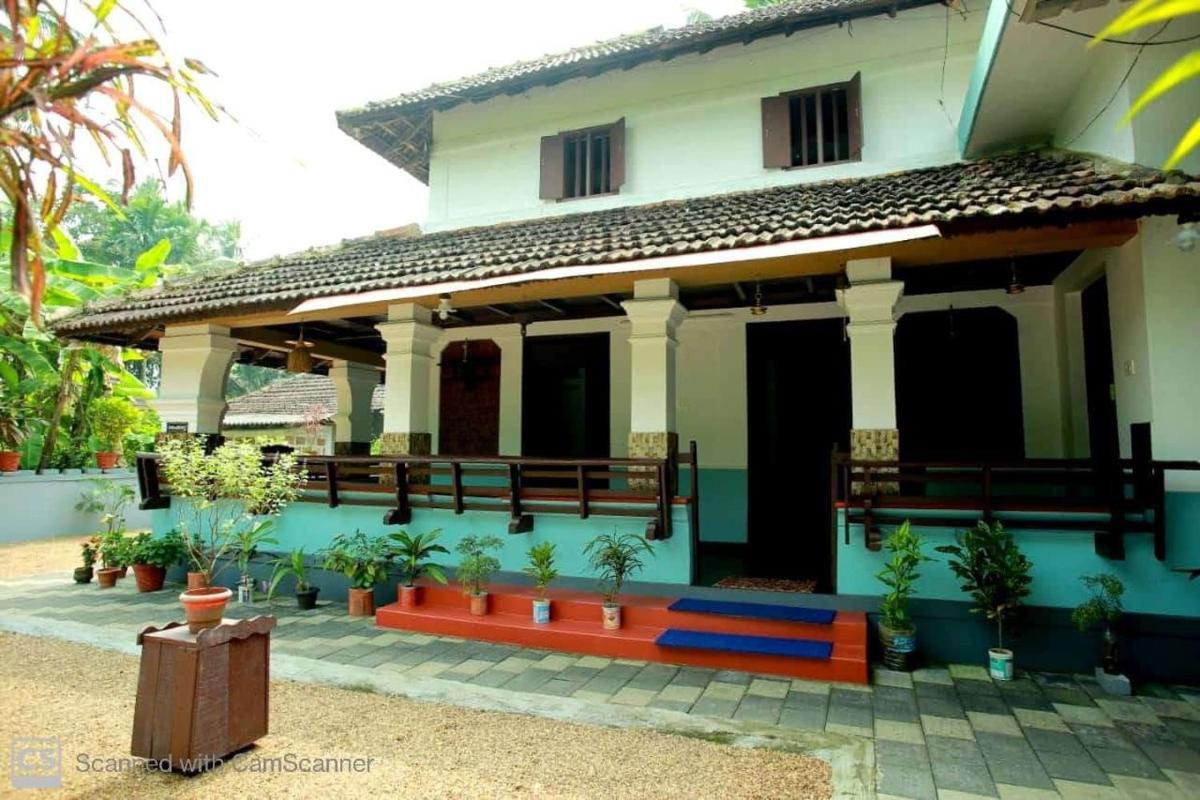 Kenoth Thaliyil Mana, Heritage Homestay - Housity