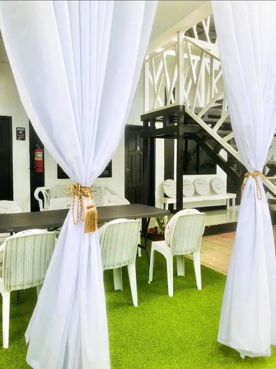 Julia's Family Hotel & Events Place DANGCAGAN, BUKIDNON PHILIPPINES - Housity