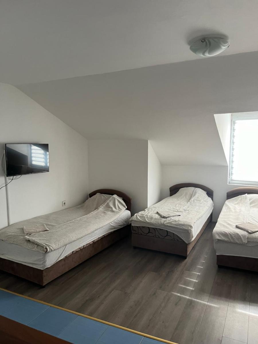 Prenociste H2O - Housity