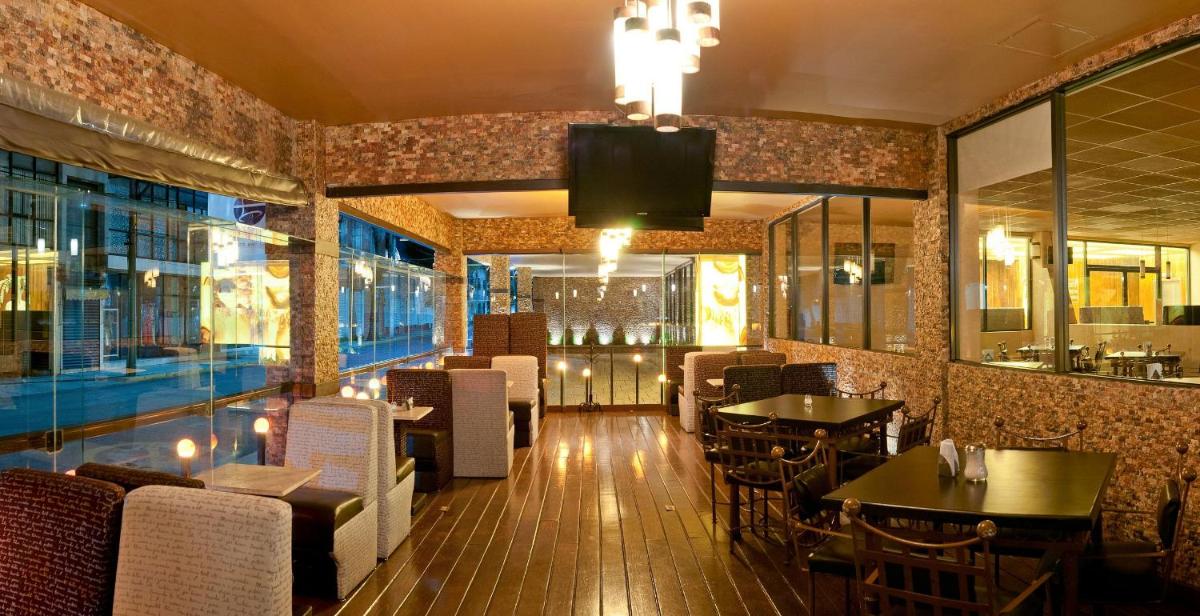 Hotel Don Simón - Housity