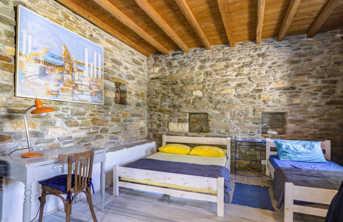 Delphis : the artist's house - Housity
