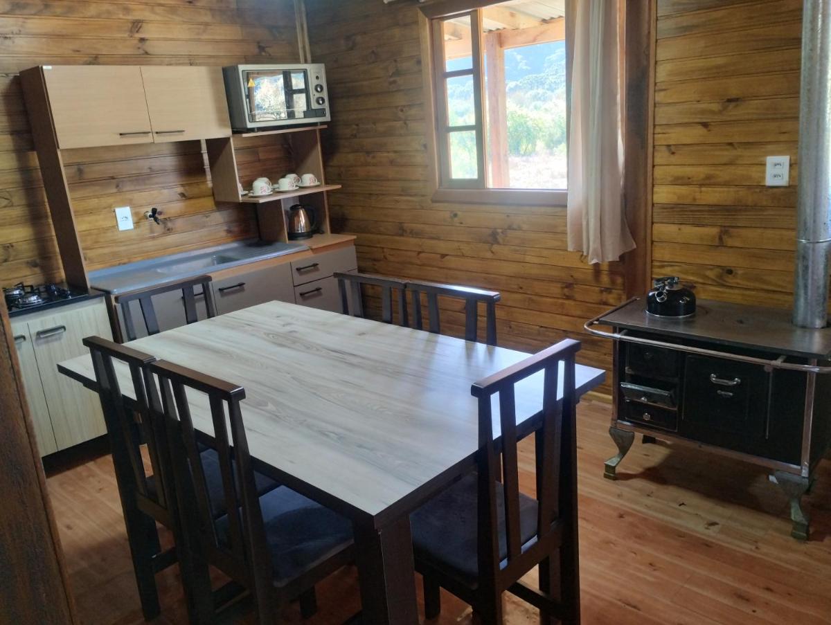cabana e casa de campo bromélia - Housity