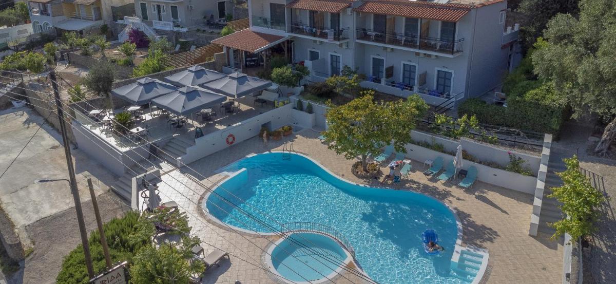 Irida Studios and Suite - Housity