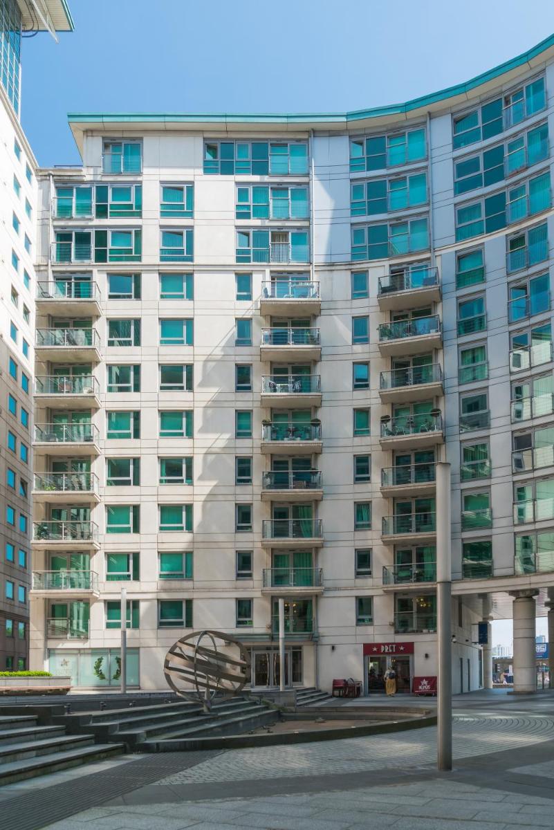Vauxhall Luxury Manhattan - Housity