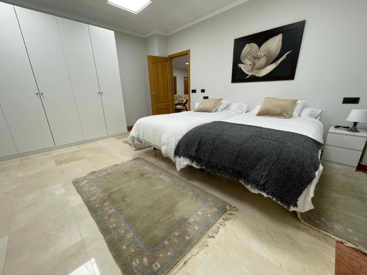 Conde Street - Housity