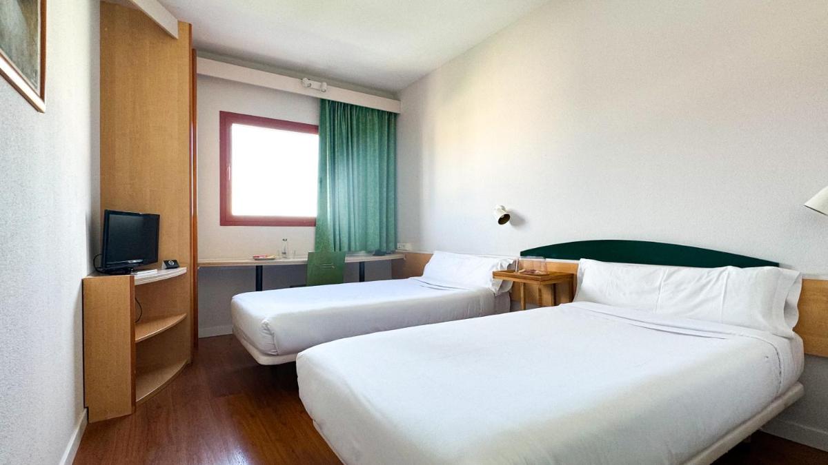 Hotel Iris Guadalajara - Housity