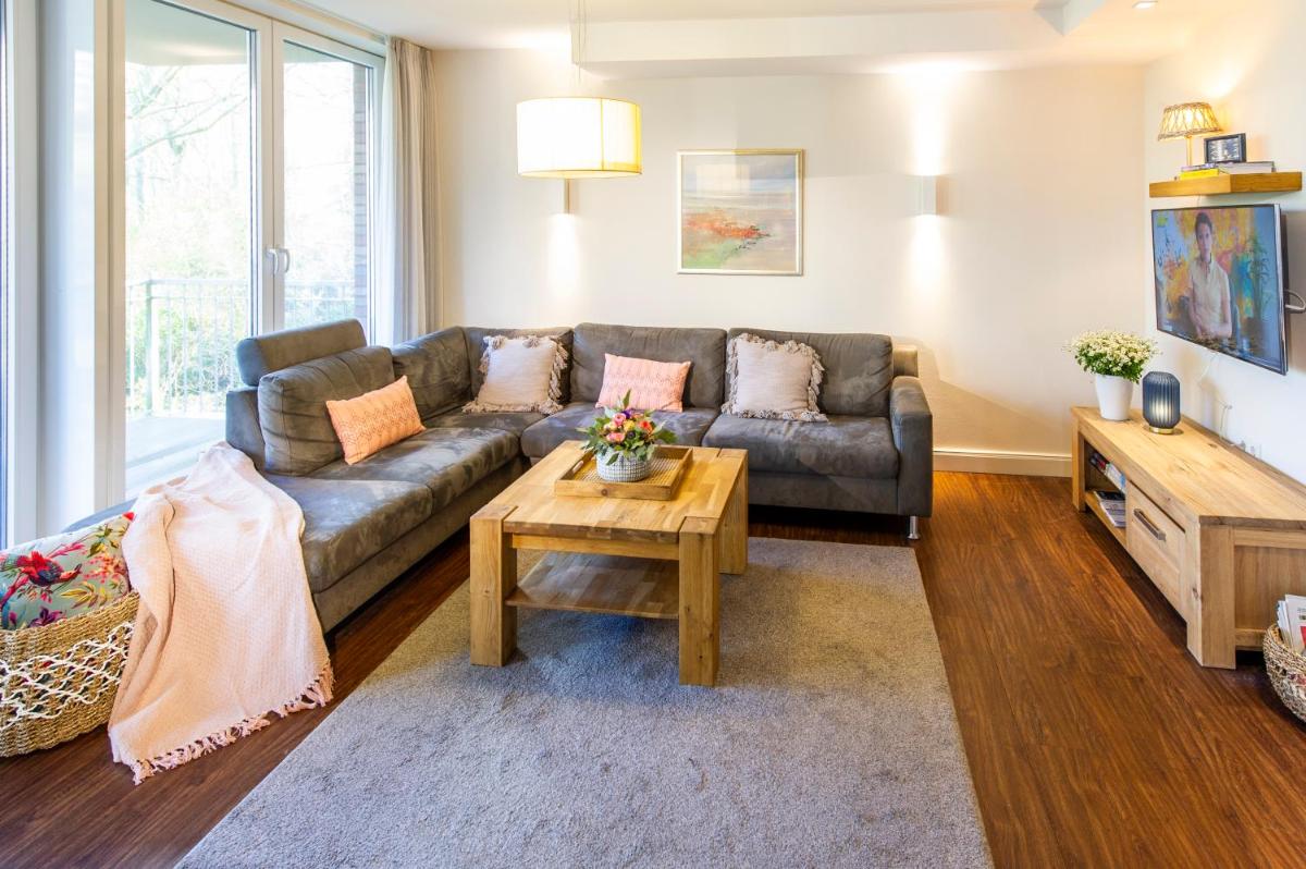 Haus Oldenburg - Wohnung 3 mit Balkon - Housity