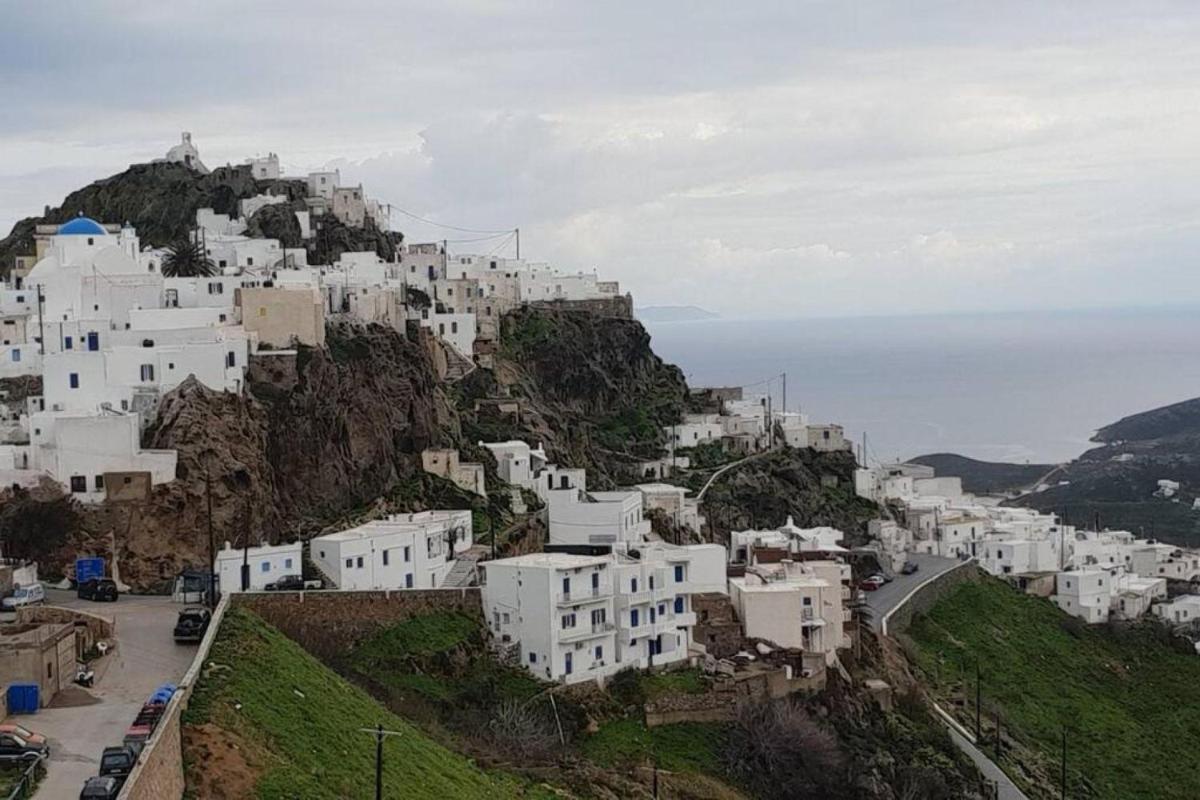 Milona's house in Chora Serifos - Housity