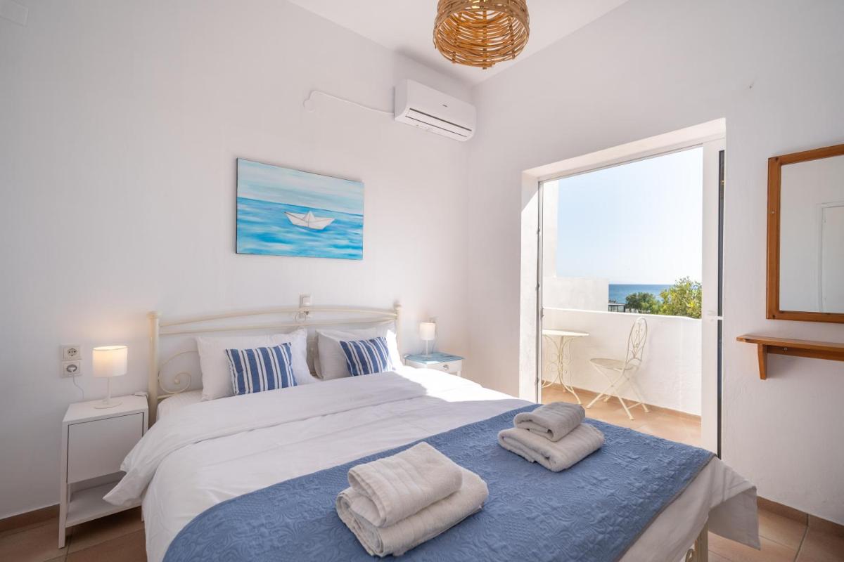 Babis & Popi Rooms and Studios - Housity