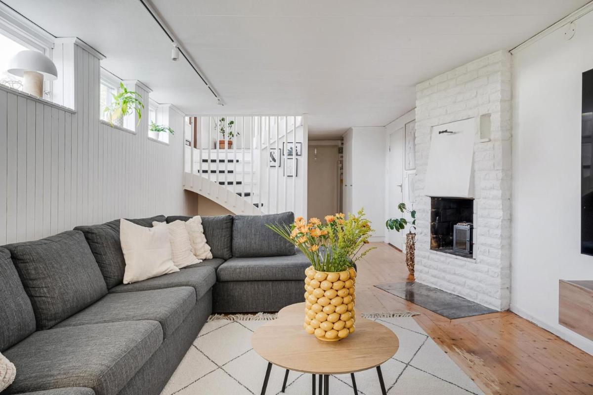 Modernt hus nära natur & stad - Housity