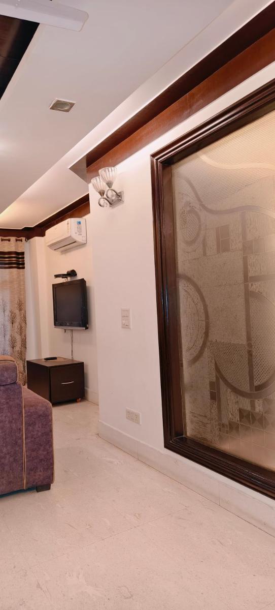 Palatial 3bhk apartment!Greater kailash 1 - Housity
