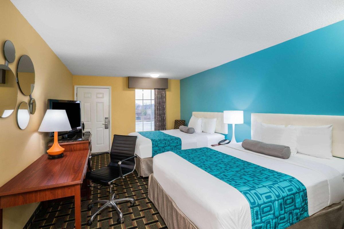 Howard Johnson by Wyndham Dalton - Housity