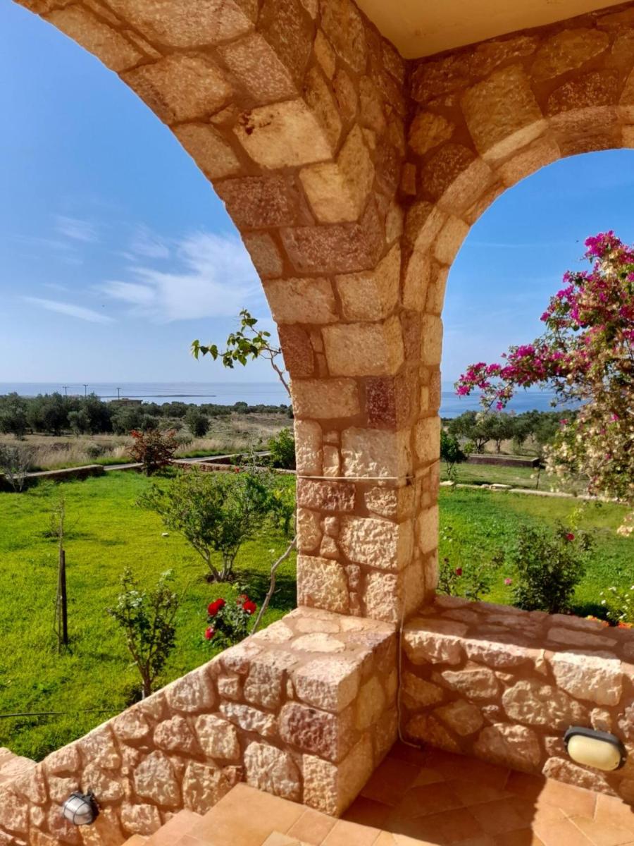 “Villa Othon-Leni” - Housity