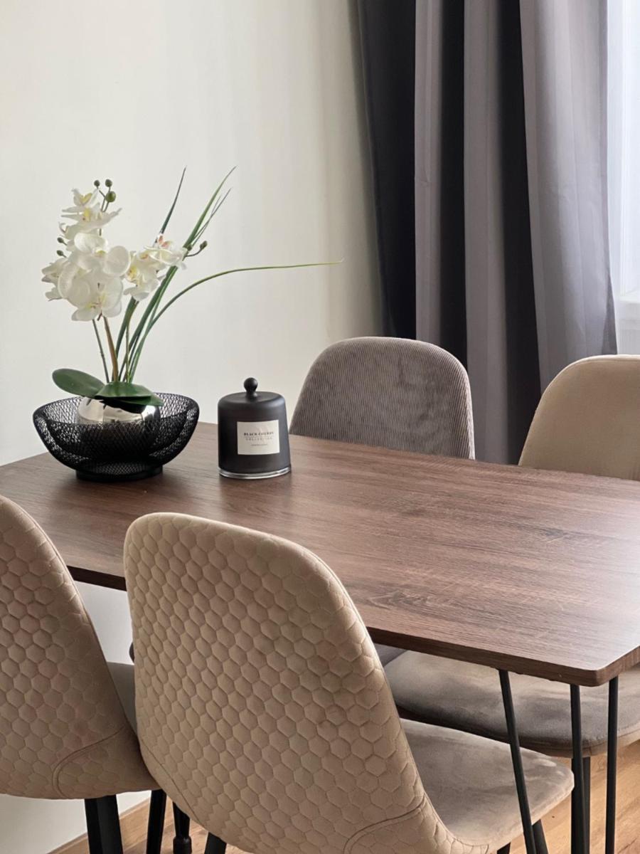 Modernes, mediales Apartment, Nähe der Neuen Leipziger Messe, bis vier Personen - Housity