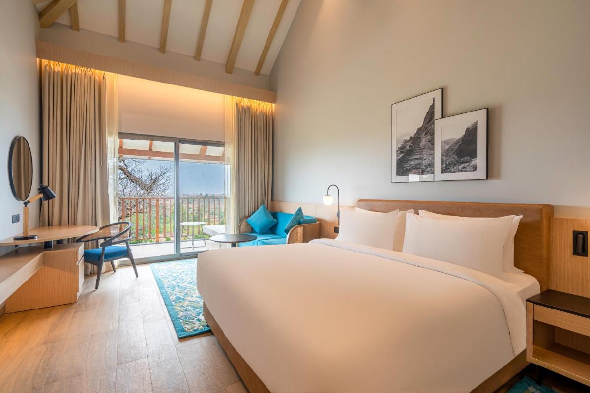 Radisson Resort Hatgad Saputara - Housity