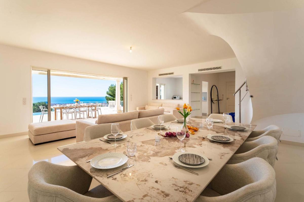 VILLA SAVANNAH VI4356 By Riviera Holiday Homes - Housity