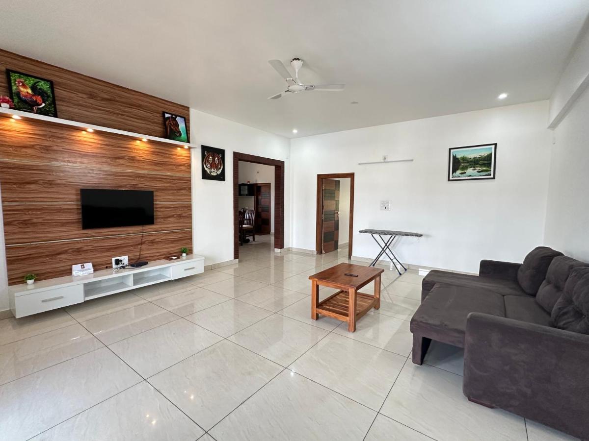 SS Luxury Comforts A 2bhk service apartment - Housity