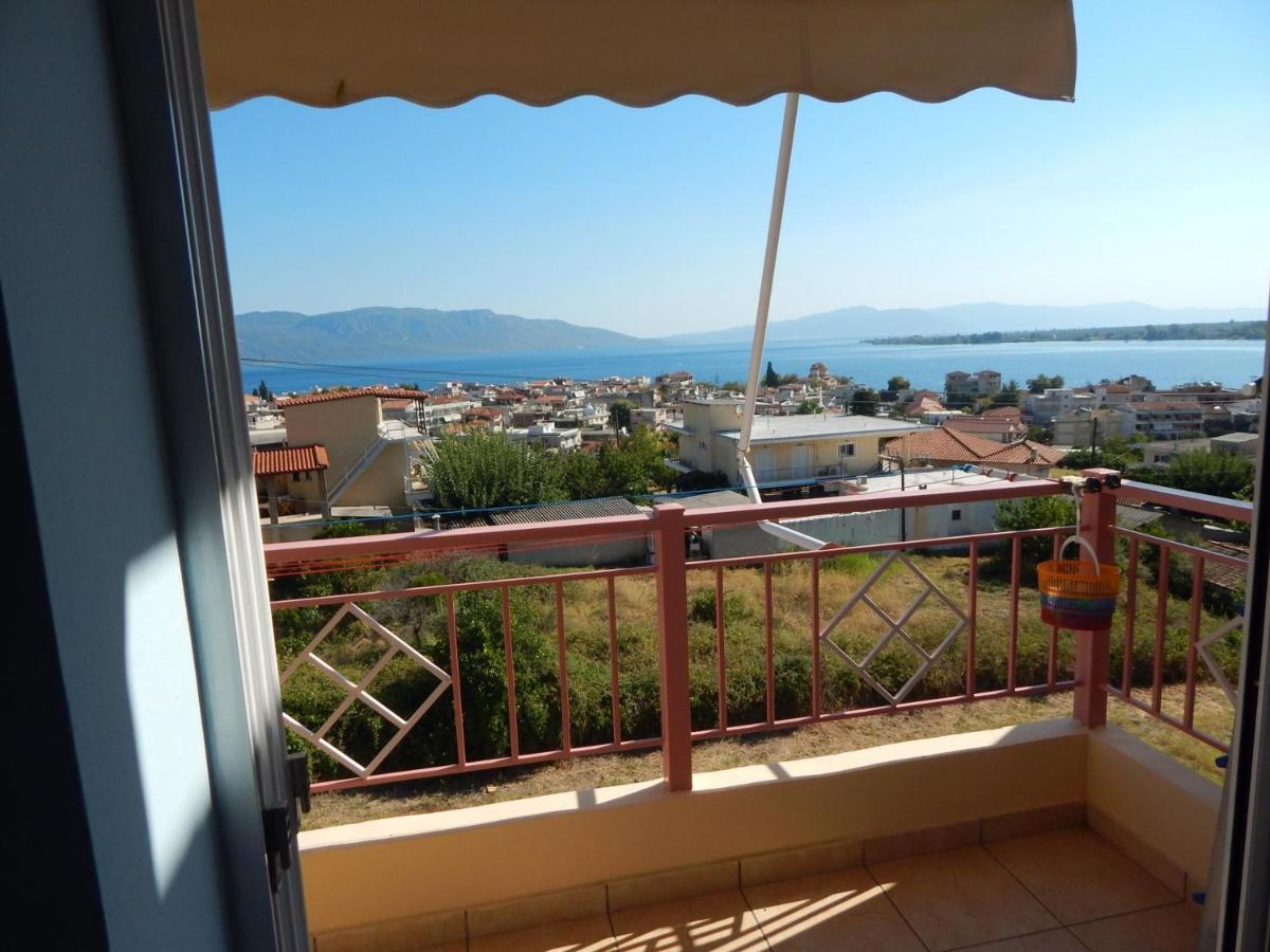 Angela's Apartment with beautiful balcony view - Housity