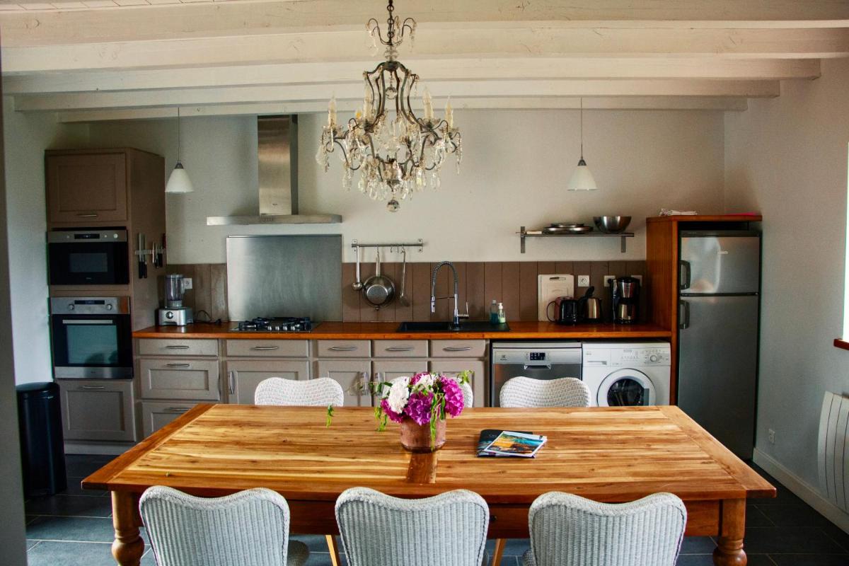 Les Gîtes de Kérégal bord de mer - La Grange aux Hirondelles - Housity