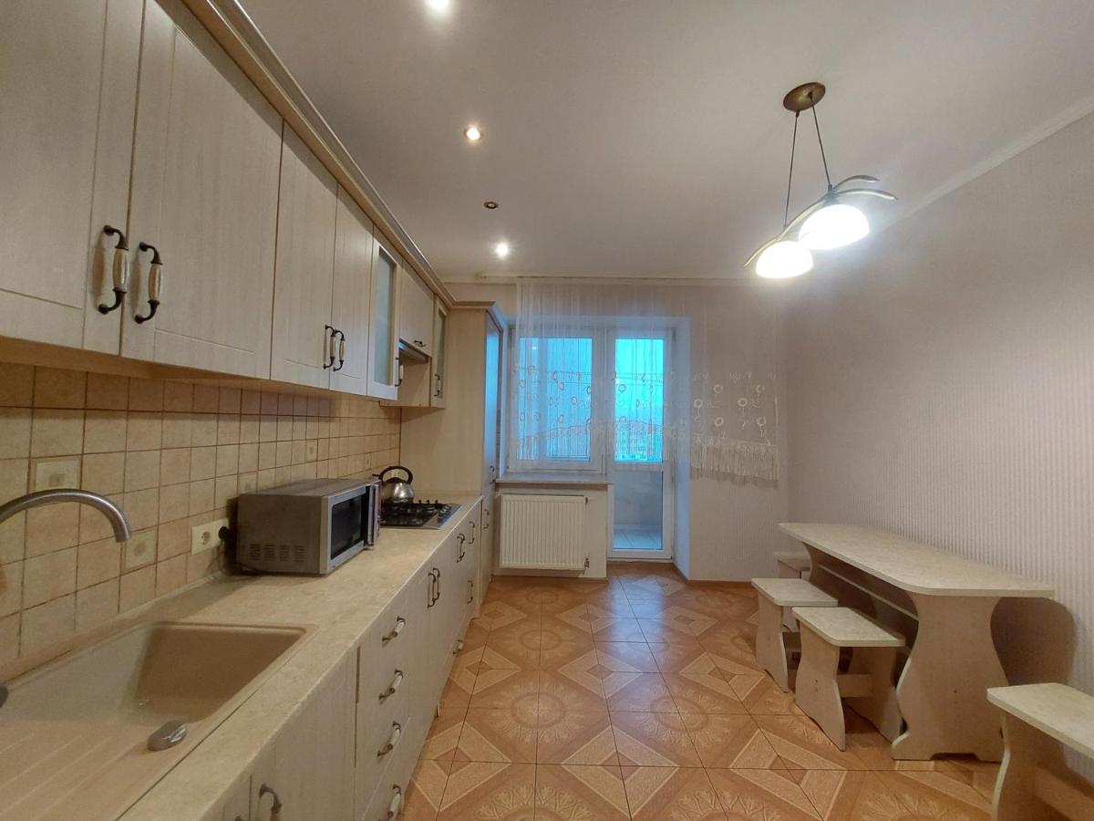 Квартира Кравчука 11Б, автостанція - Housity
