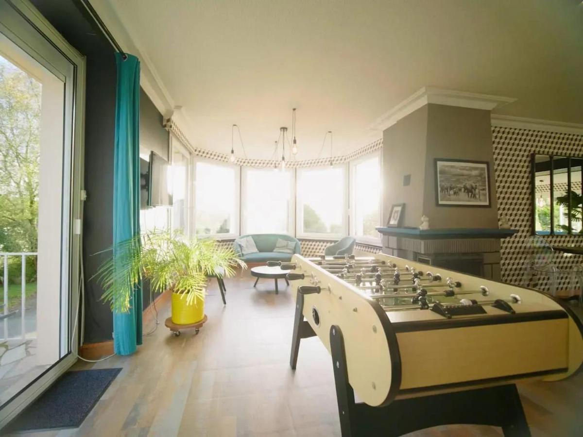 Villa spacieuse Saint Hernin avec spa convivial - Housity