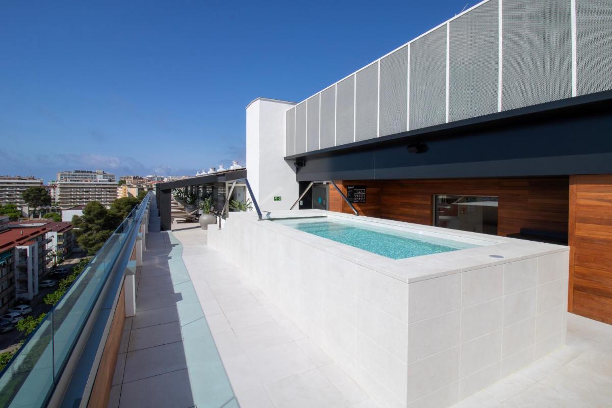 Piscina en o cerca de Golden Port Salou & Spa
