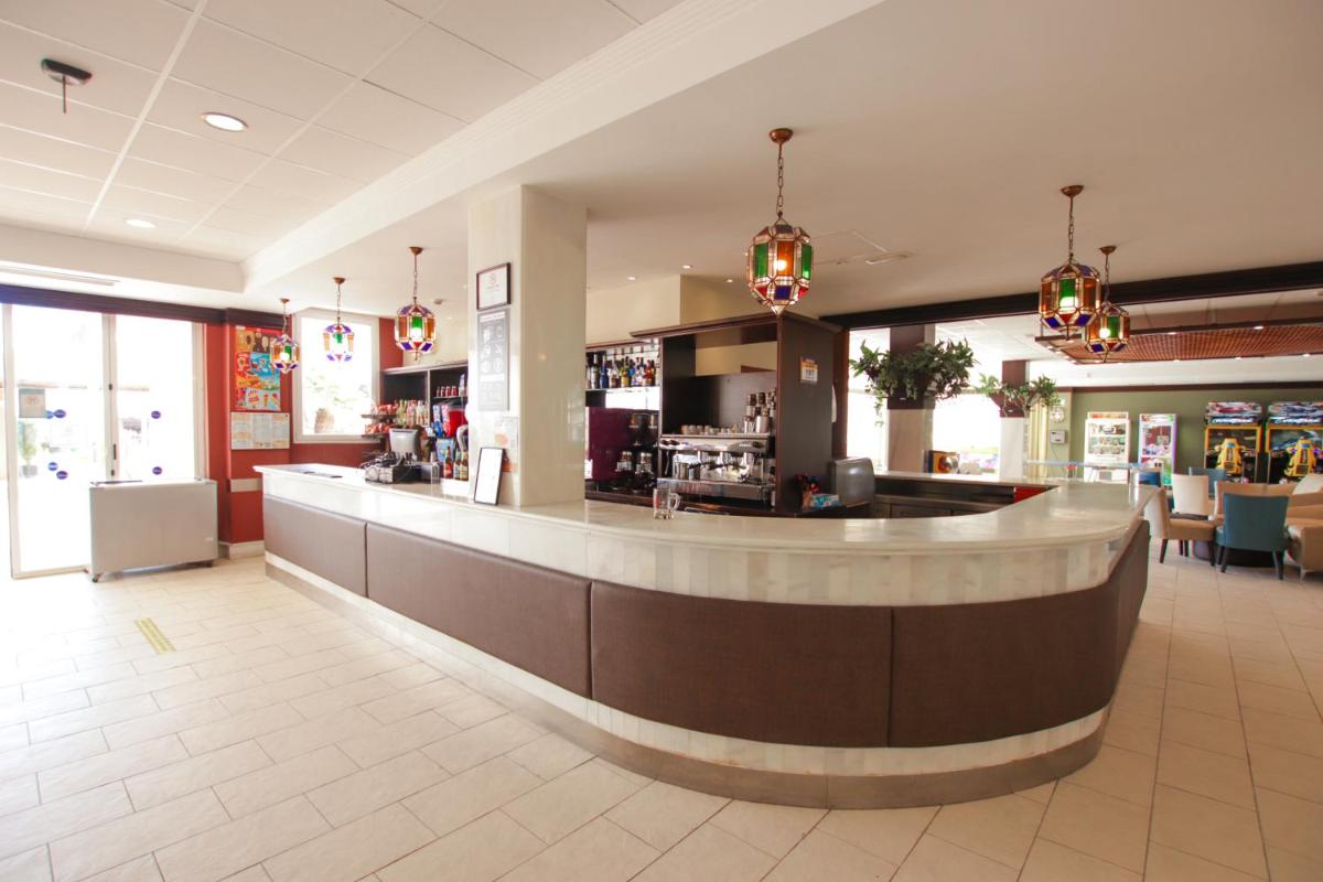 Imagen de la galería de Ohtels Cabogata, en Retamar