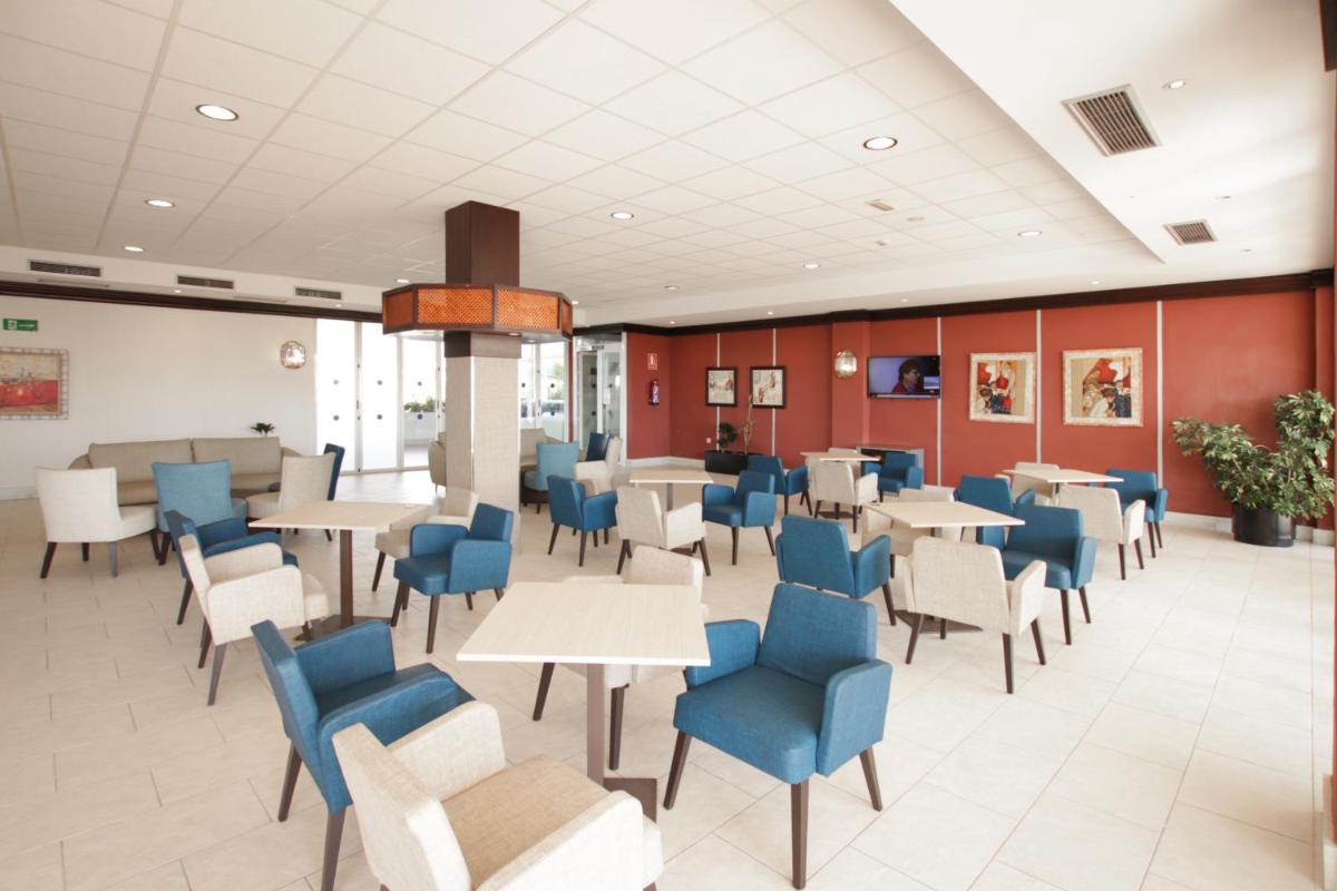 Zona de estar de Ohtels Cabogata