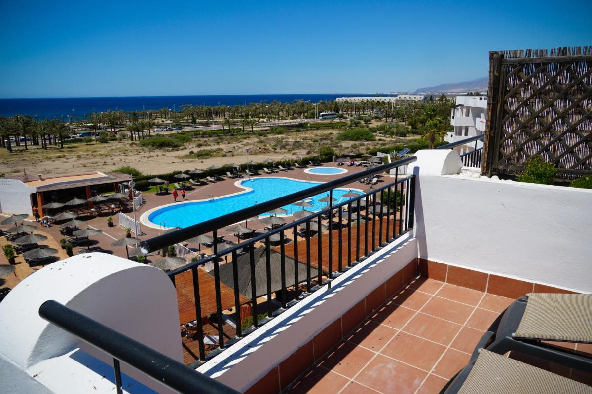 Piscina en o cerca de Ohtels Cabogata