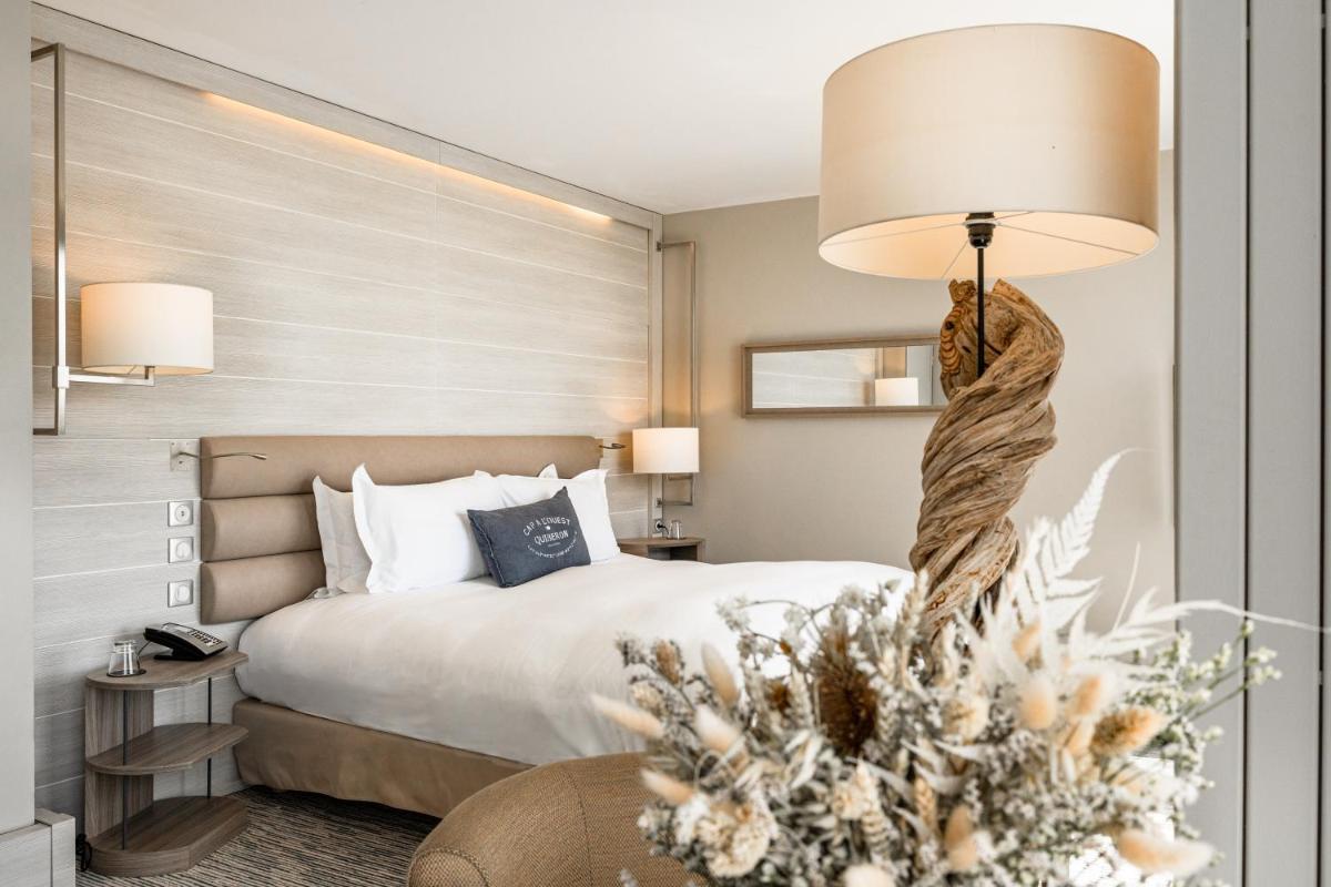 Un ou plusieurs lits dans un hébergement de l'établissement Sofitel Quiberon Thalassa sea & spa