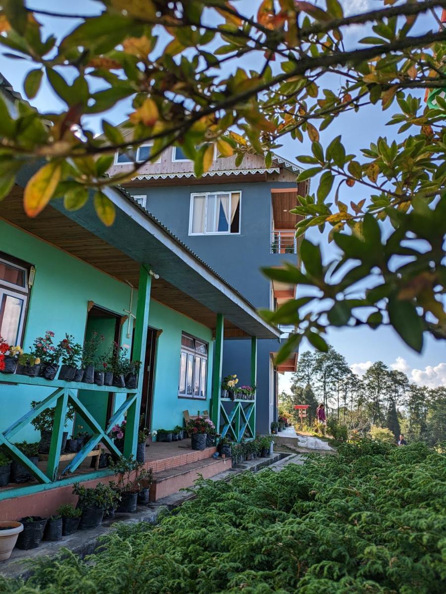 Lali Gurash Homestay - Okhrey - Housity
