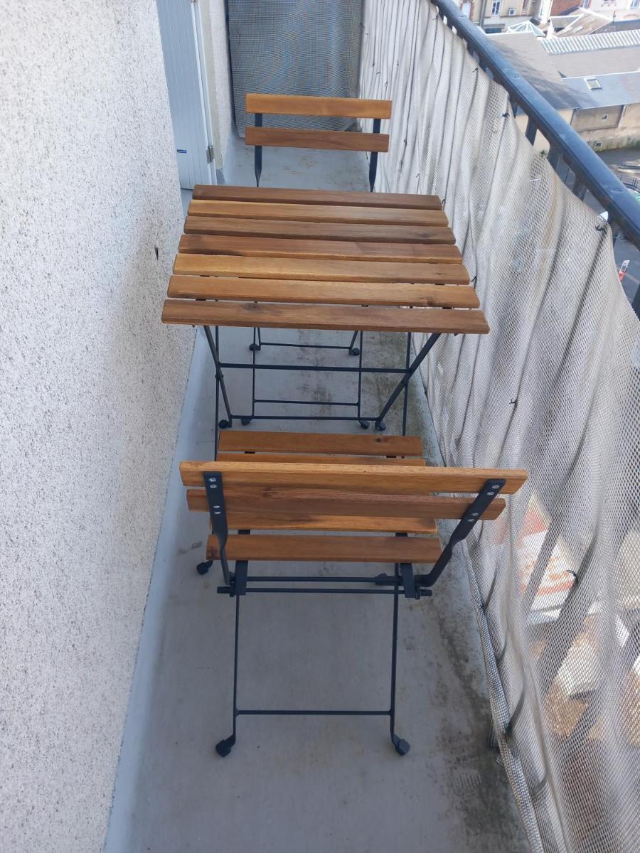 Appartement 28m2 proche gare SNCF+café+thé+WIFI gratuits - Housity
