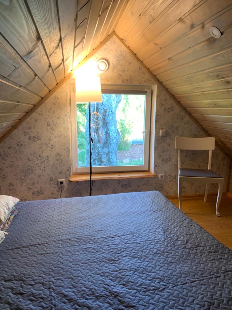 Kakusoo õuemaja - Housity