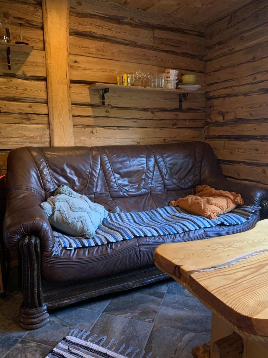 Kakusoo õuemaja - Housity